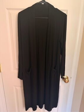 Source Unknown Black Long Open-Front Women's Cardigan with Pockets